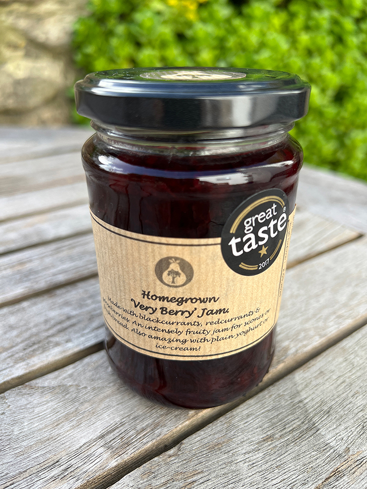 <span class="light">Very</span> Berry Jam